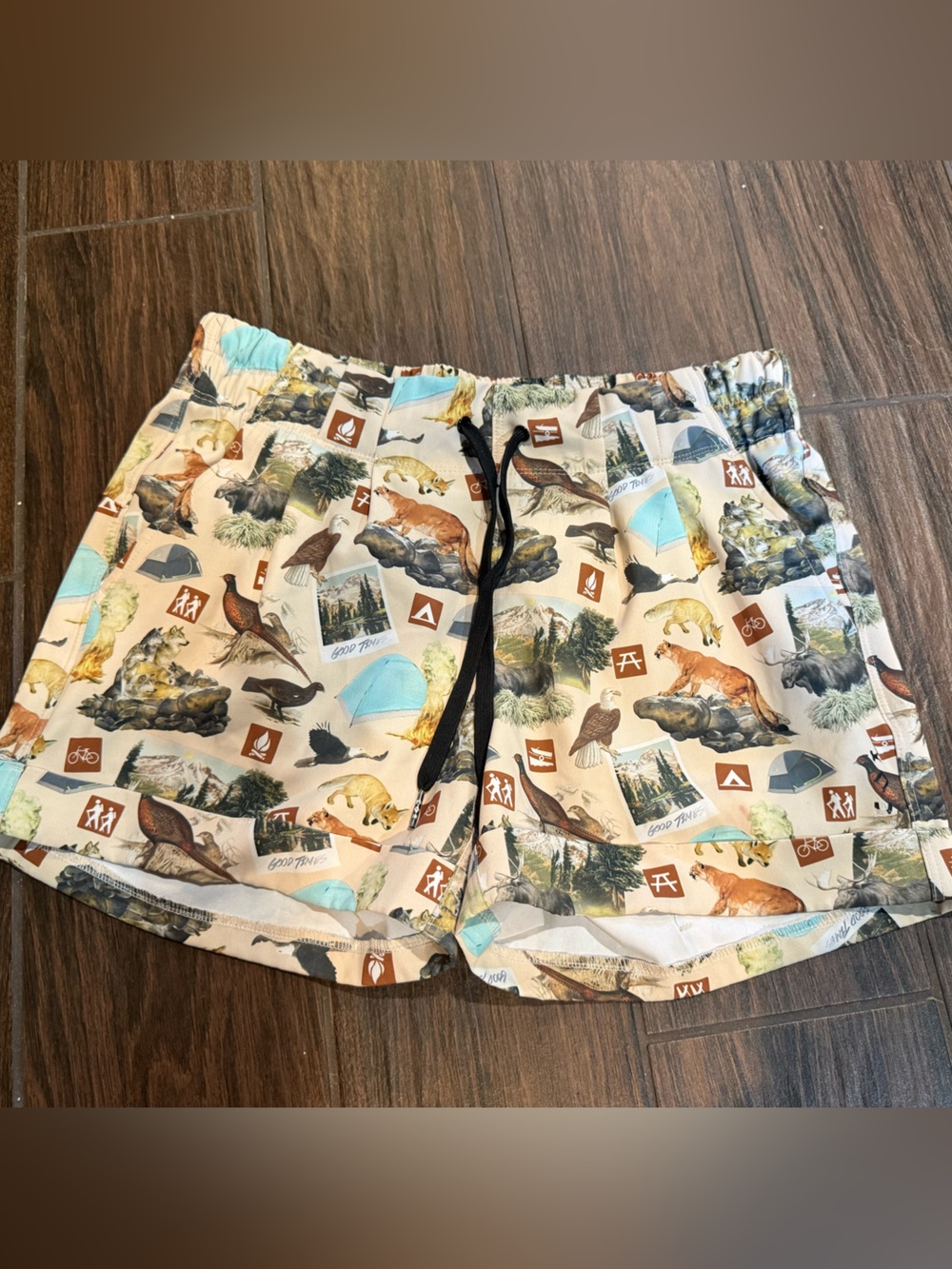 Women's Outdoor Shorts - Beige with Multicolor Nature Icons